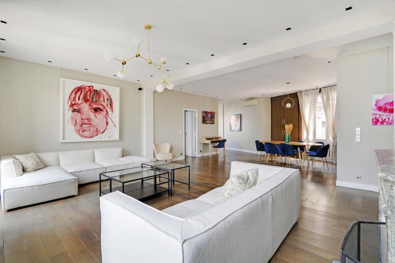 Pick A Flat's In Montaigne - Cour 1er Appartamento Parigi